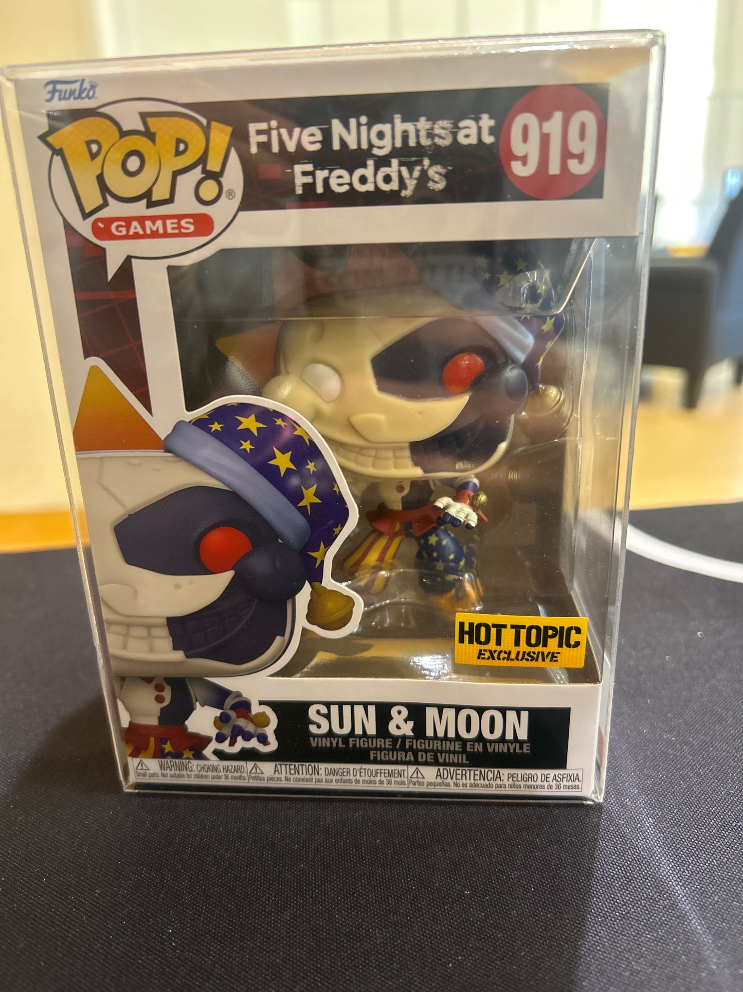 POP! Games 919 Five Nights at Freddy's SUN & MONN