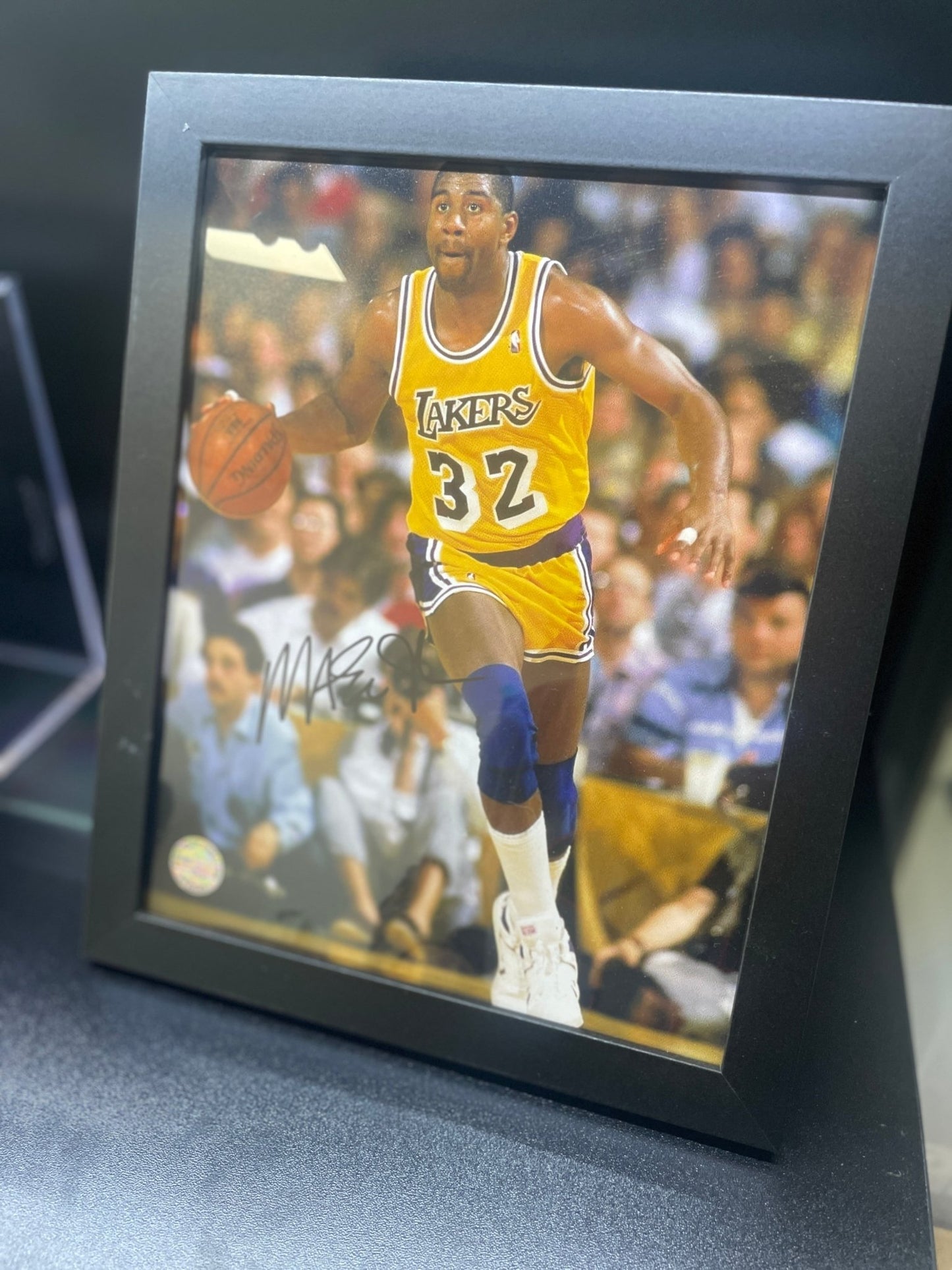 Earvin Magic johnson Signed Photo w/COA