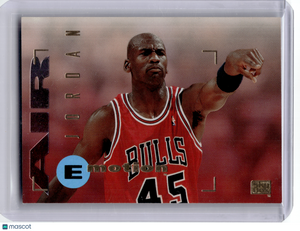 1995 SkyBox Emotion Basketball—Michael Jordan #100 —Very Good