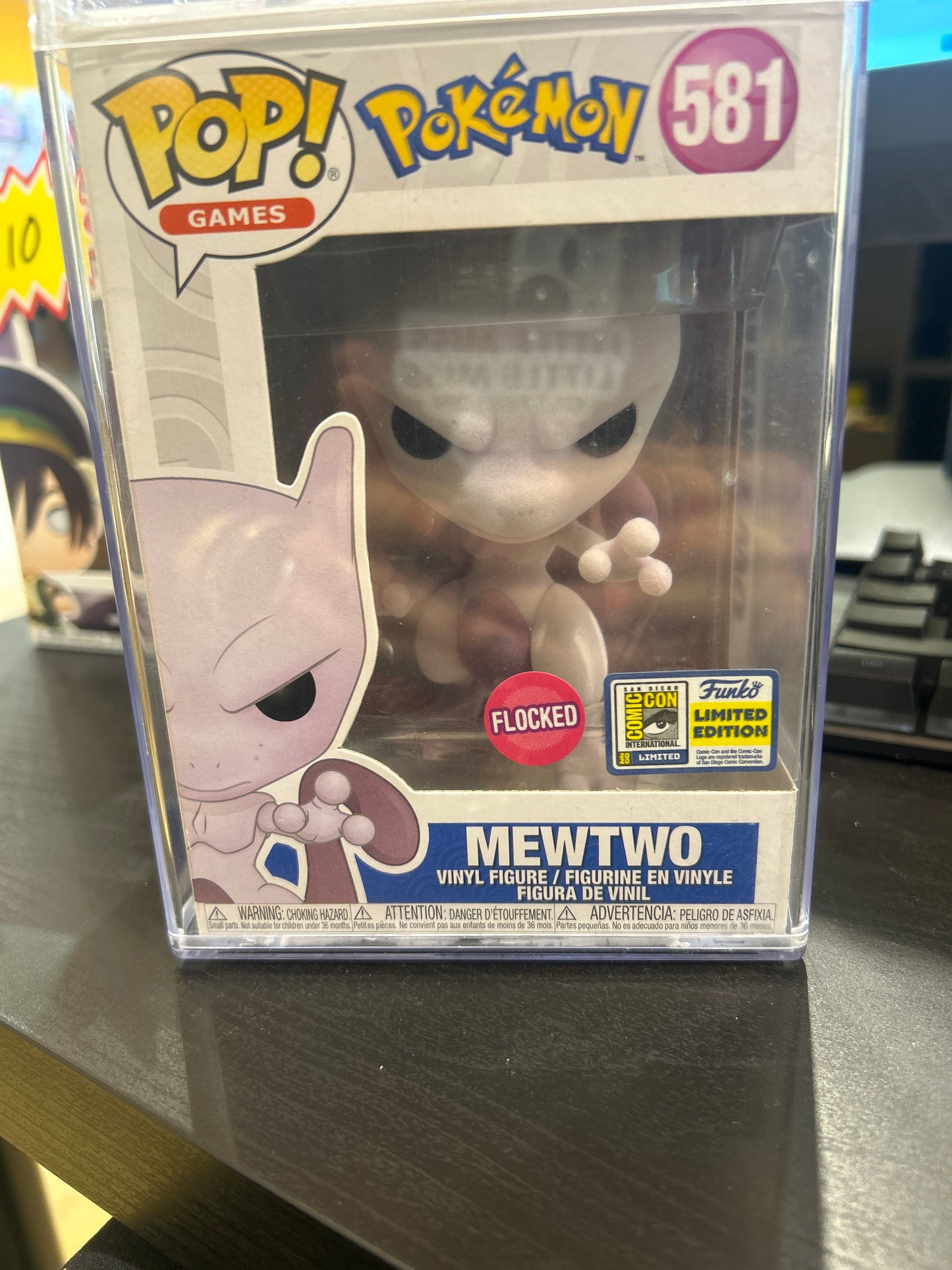 POP! Games—Pokemon—Mewtwo #581—(Flocked)(2020 SDCC)