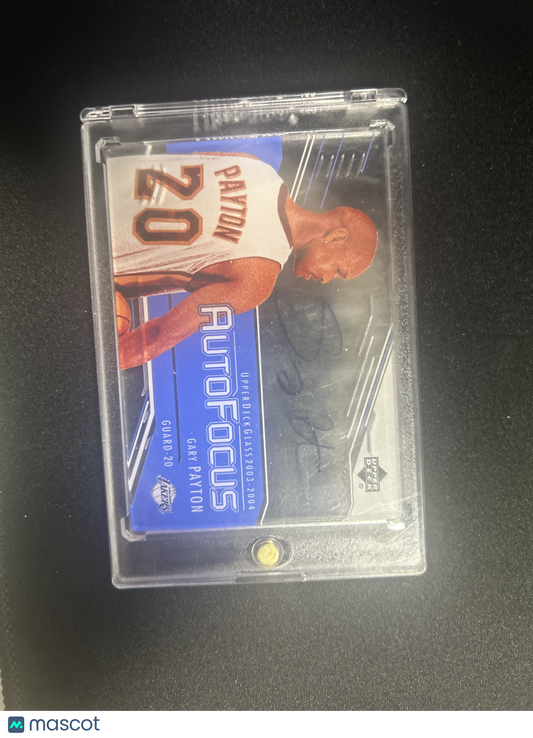 2004 Chrome Basketball Gary Payton Autograph Glass #GP