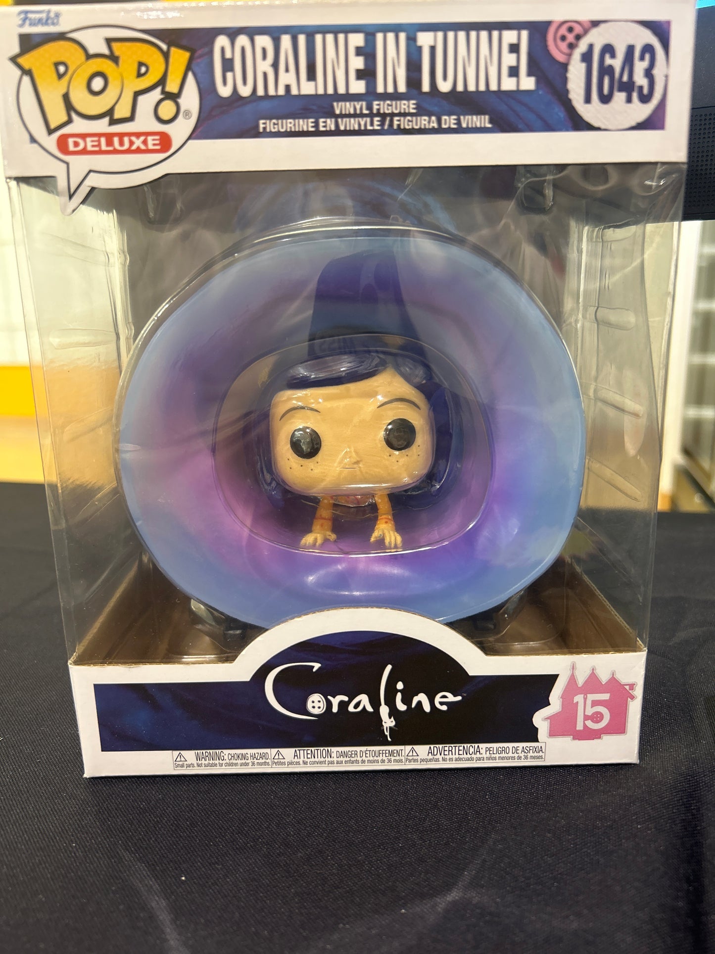 POP! DELUXE CORALINE IN TUNNEL 1643