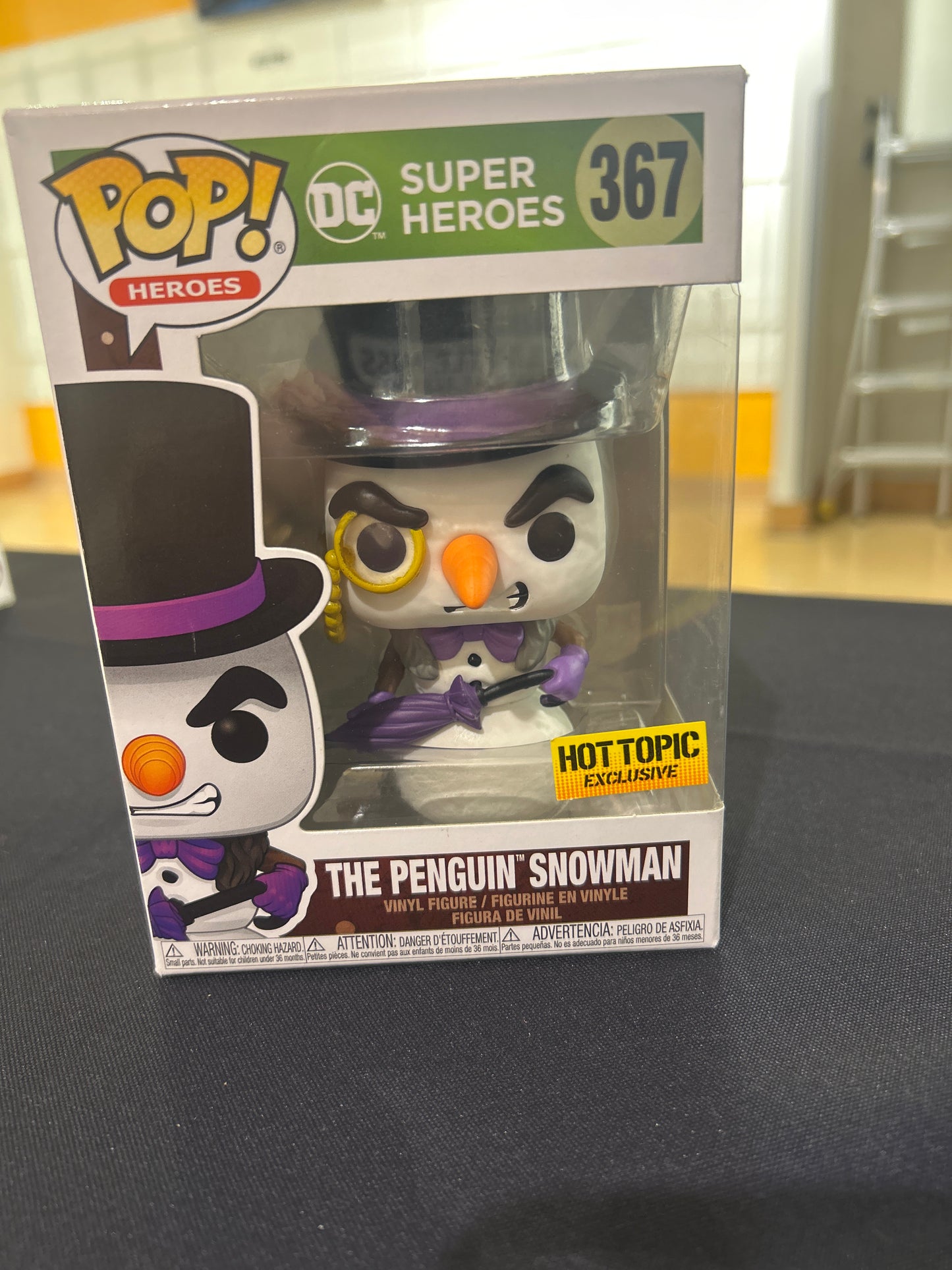 POP! DC SUPER HEREOS 367 THE PENGUIN SNOWMAN (HOT TOPIC EXCLUSIVE)