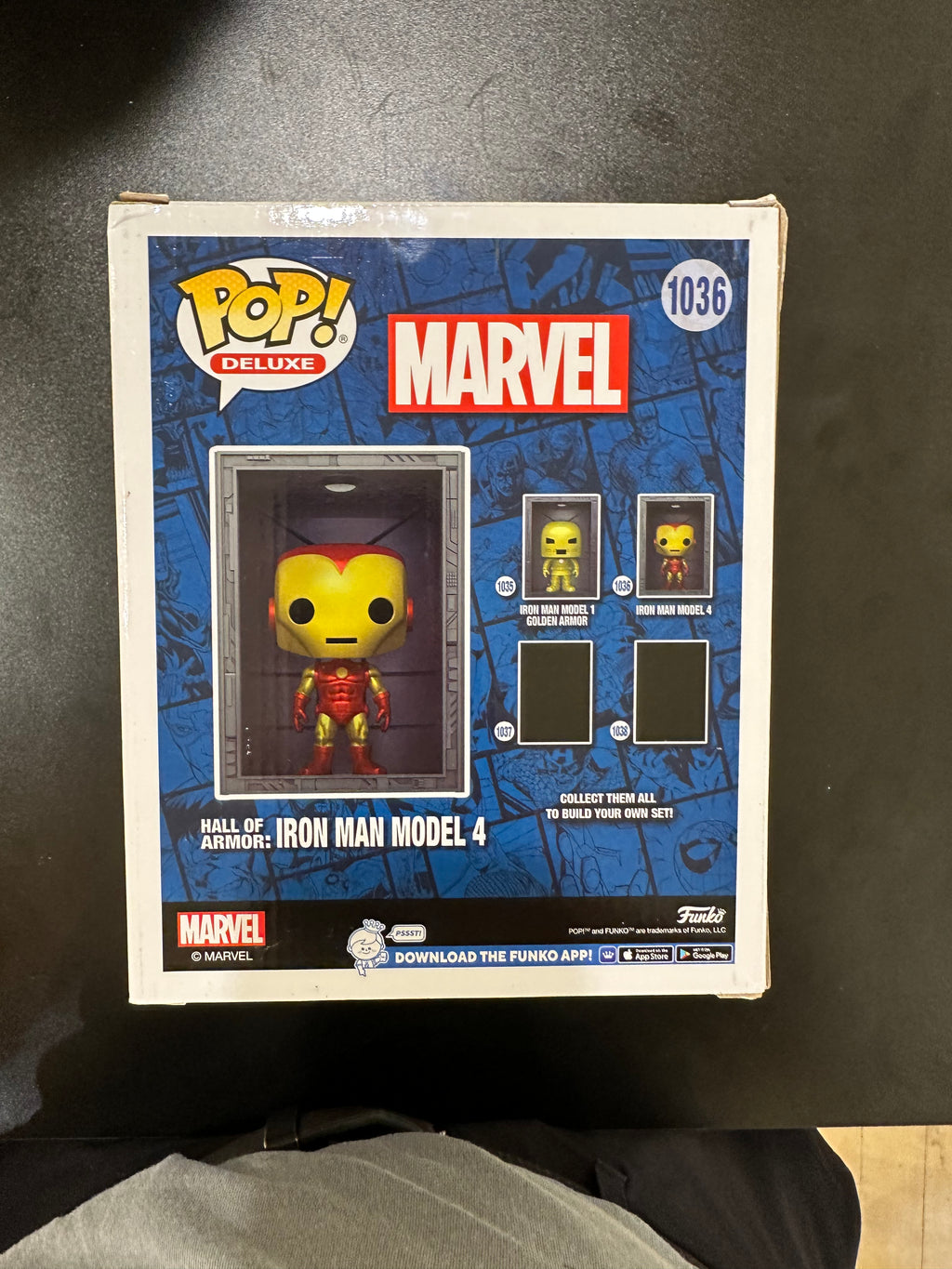 Pop! Deluxe 1036 Hall of Armor: Iron Man Model 4 Special Edition (Damaged Box)