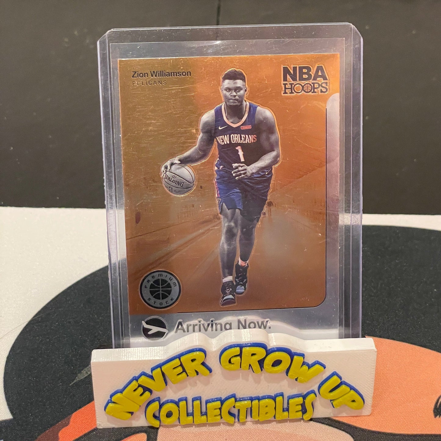 2019-20 NBA Hoops Premium Stock Zion Williamson RC