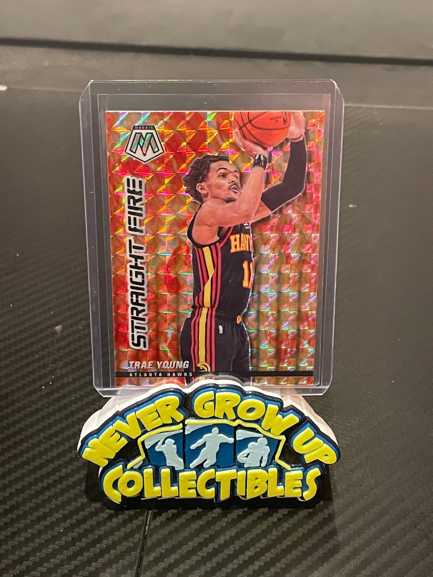 2020-21 Mosaic Basketball Trae Young Straight Fire Silver