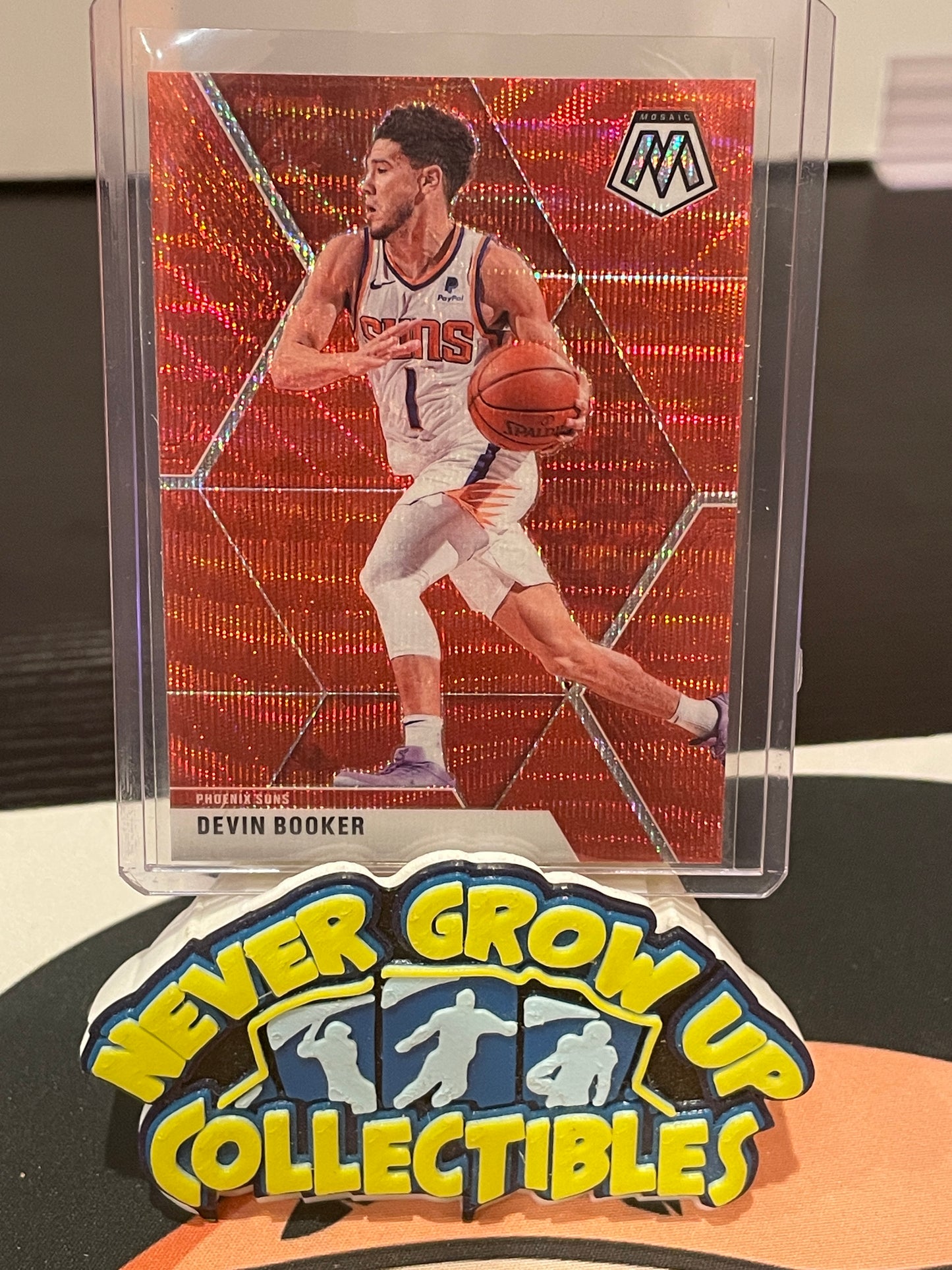 2019-20 Mosaic Basketball Devin Booker Red Wave Asia SP