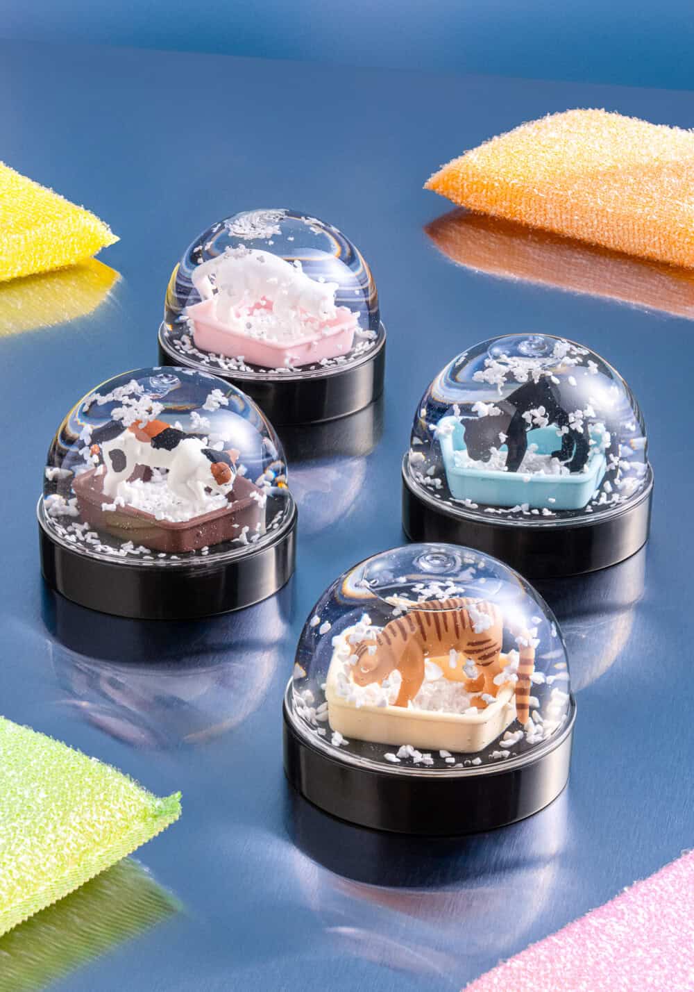 Cat Litter Snow Globe Blind Box