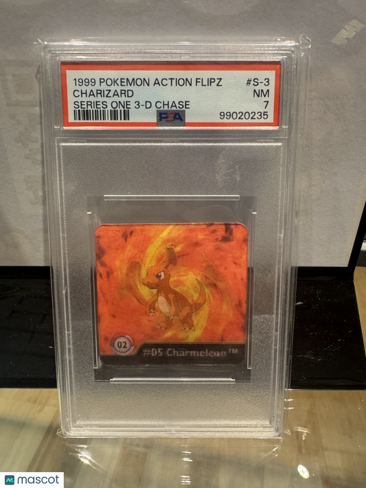 1999 Pokemon Action Flipz Series One 3-D Chase Pokémon Charizard #S-3 PSA 7