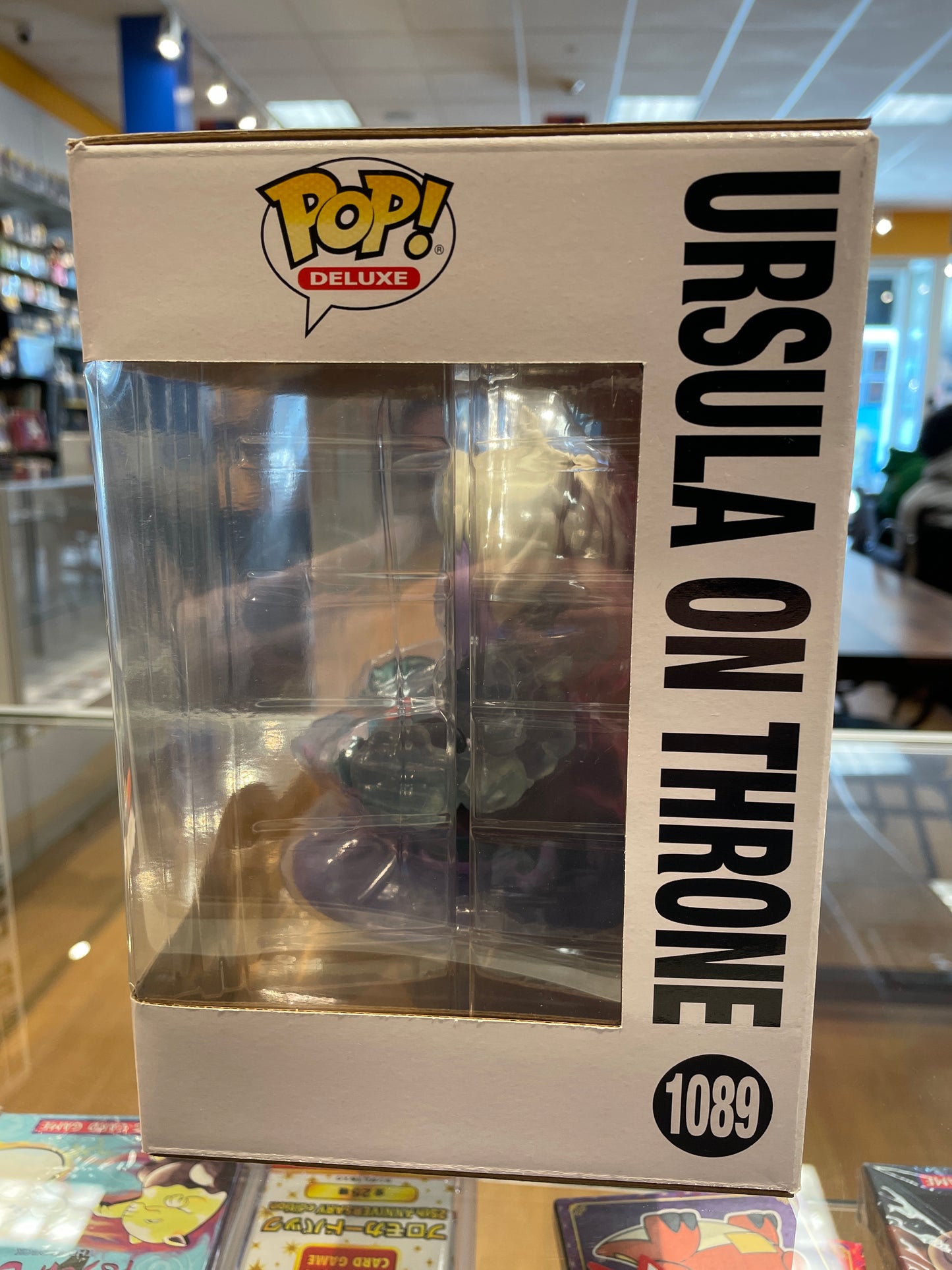 Funko Disney Villains Ursula on Throne #1089  (Good)